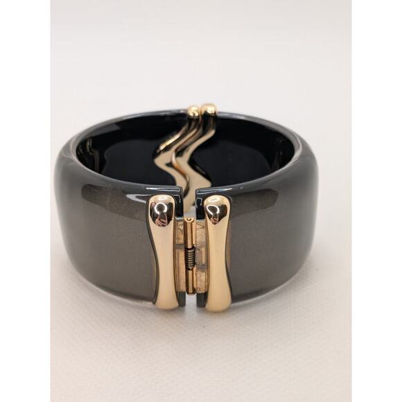 Alexis Bittar Large Grey Kiss Hinge Rhinestone Bangle Bracelet Size 6.75" - Picture 2 of 5